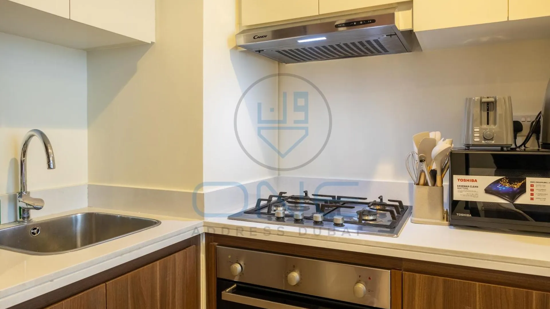 Premium 2 Bedroom Apartment In High Floor Near Downtown Dubai 0*,