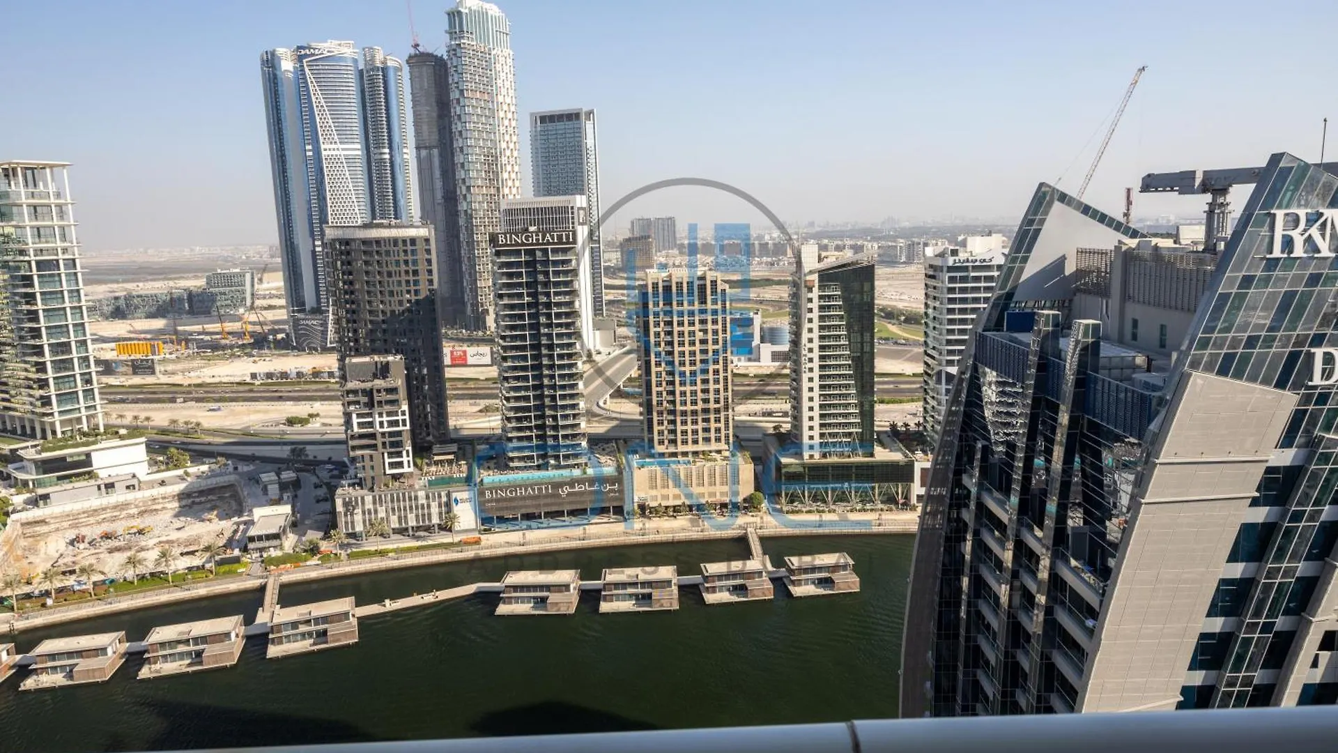 Premium 2 Bedroom Apartment In High Floor Near Downtown Dubai